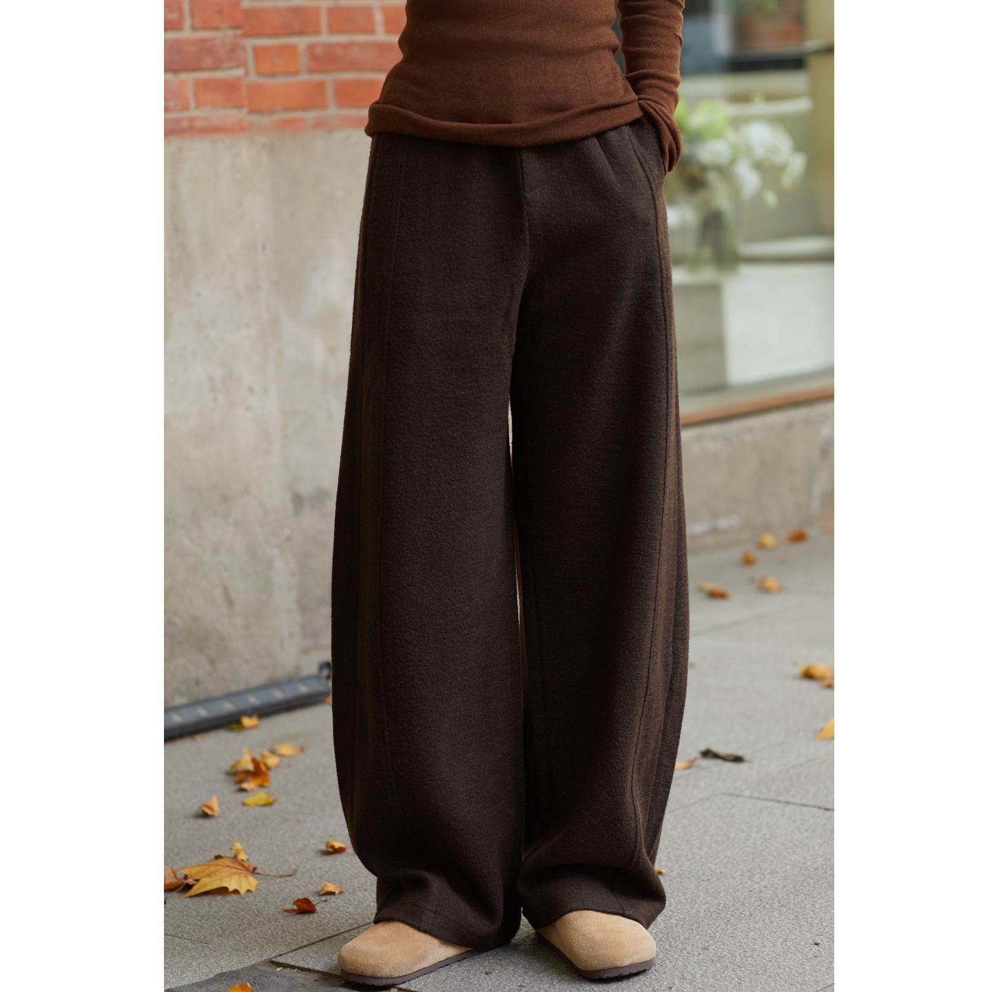 忘城C2030座/壁炉微光/秋冬新款可机洗绵羊毛咖色毛呢弯刀裤卫裤