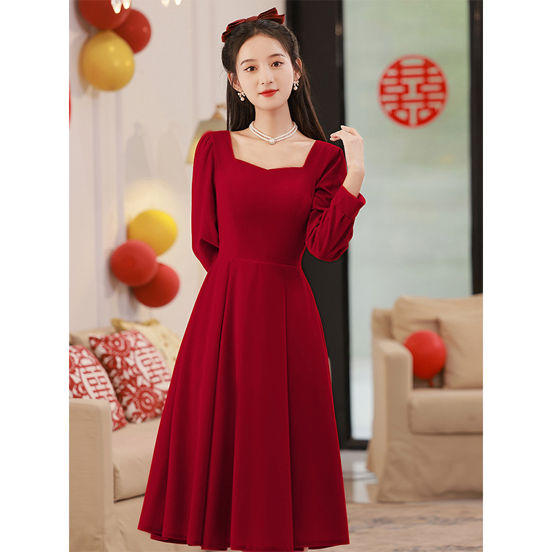 方口长袖A字裙中长款简约礼服
