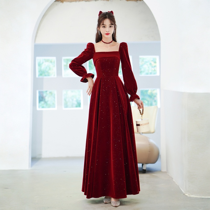 红色敬酒服新娘高级感秋冬订婚女