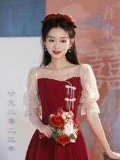 Вечерние платья 敬酒服2025新款新娘酒红色拼接网纱裙子小个子日常礼服回门连衣裙