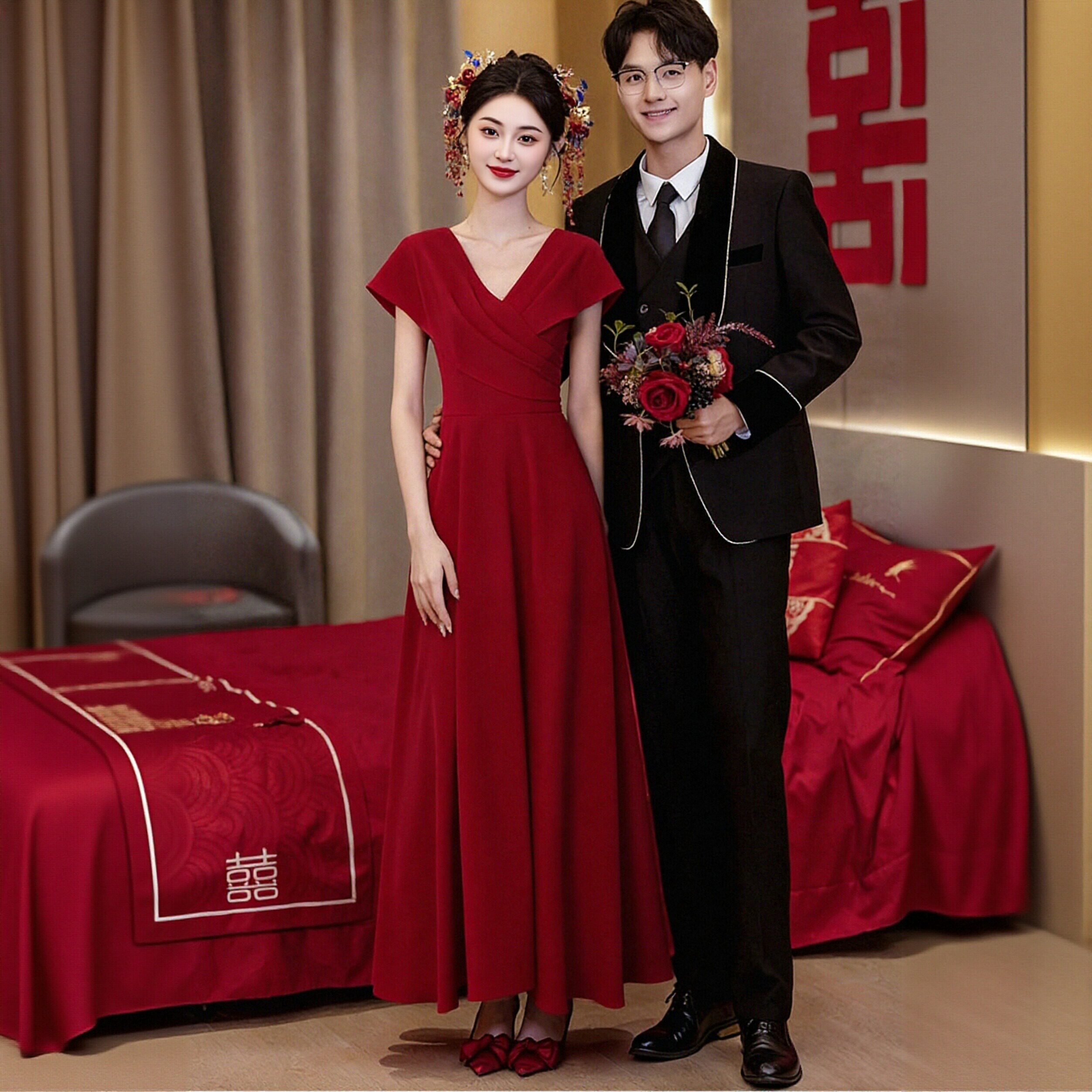 高级感红色新娘敬酒结婚订婚回门图片