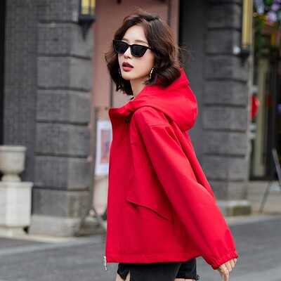 红色外套女短款2025秋冬新款连帽三合一体绒加绒锁温冲锋衣夹克