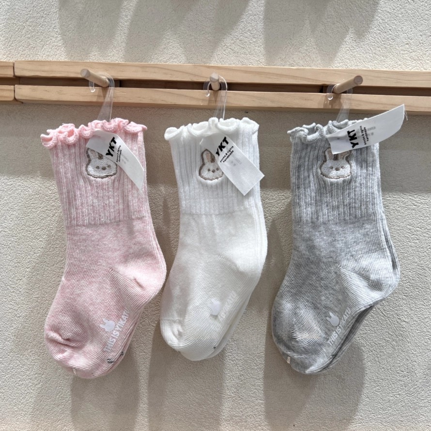 卡通兔兔花边女童袜子春秋儿童童袜小中筒袜木耳边兔子甜美学生袜