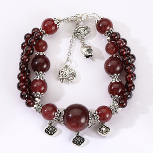 【腥红之月】国风设计串珠小众高颜手链天然草莓晶石榴石水晶手串