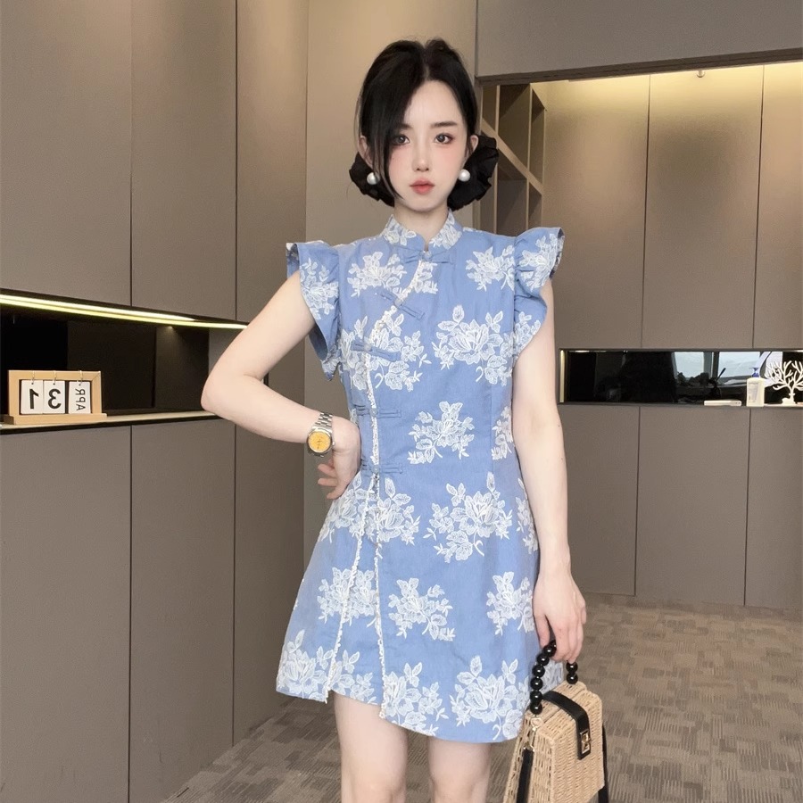 新中式飞飞袖连衣裙女2025新款