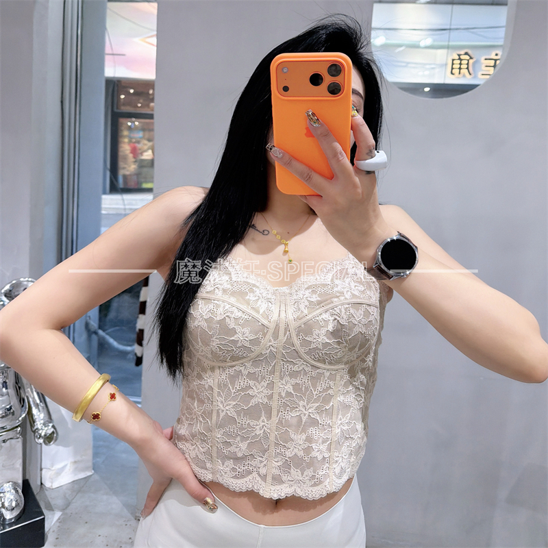 法式蕾丝马甲线一体杯吊带美背女磨毛聚拢软支撑背心2025冬新款q