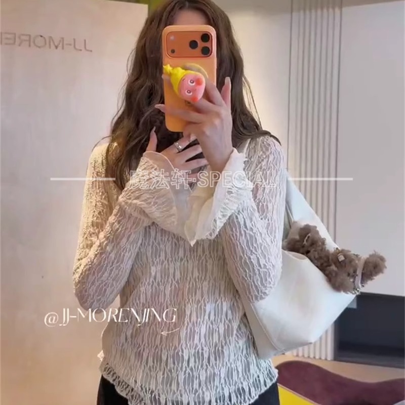 双层微喇袖v领蕾丝打底衫女