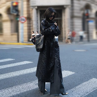 澄渔高定【黑曜石HEYYOURS】新中式玄黑暗纹刺绣收腰皮风衣外套