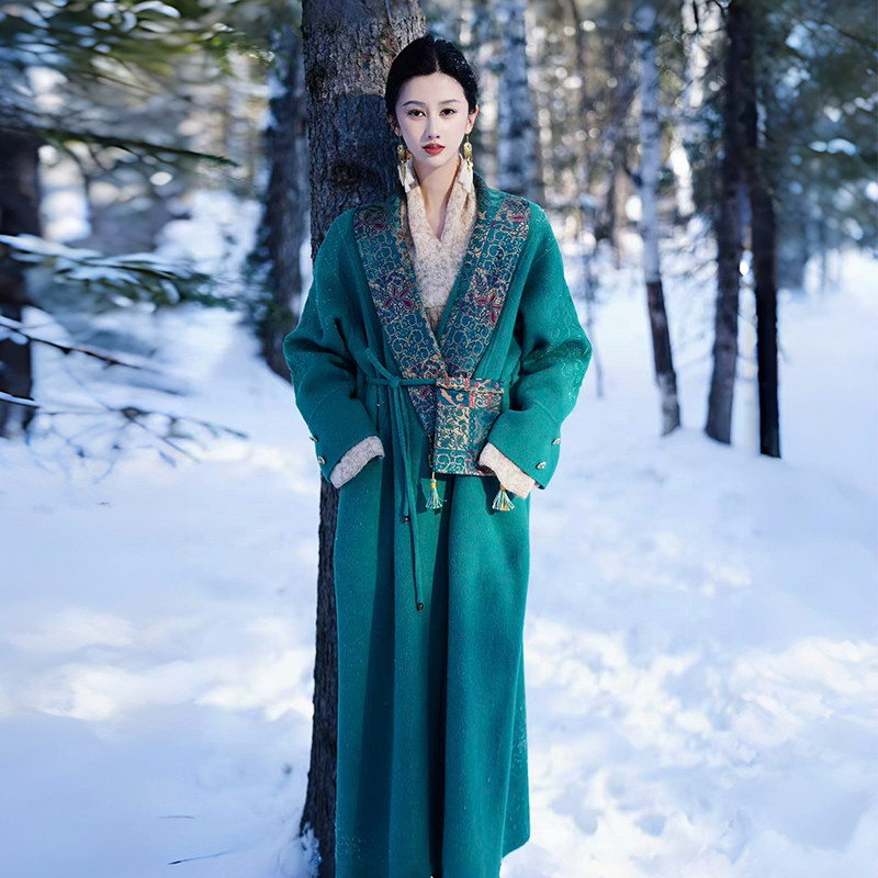 澄渔高定【珑玺翡翠】新中式鼎奢羊驼绒山巅手工重磅刺绣长款大衣