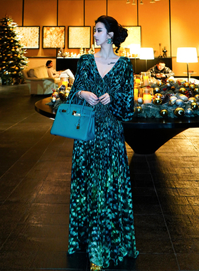 澄渔高定【翡冷翠】法式中国风珐琅晕染金丝绒捏褶手工钻扣连衣裙