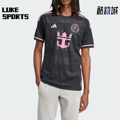 阿迪达斯男士球员版足球服球衣