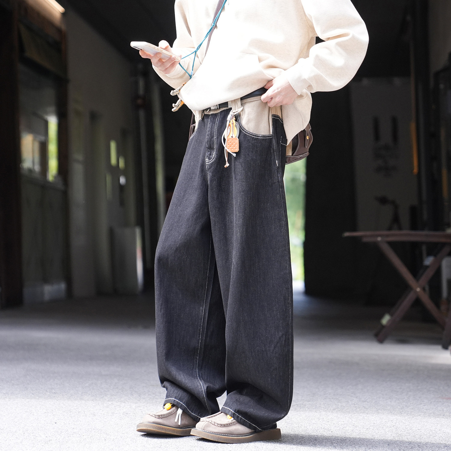 GOGOSOON弯刀牛仔裤男春秋宽松潮牌美式撞色拼接复古百搭直筒长裤图片