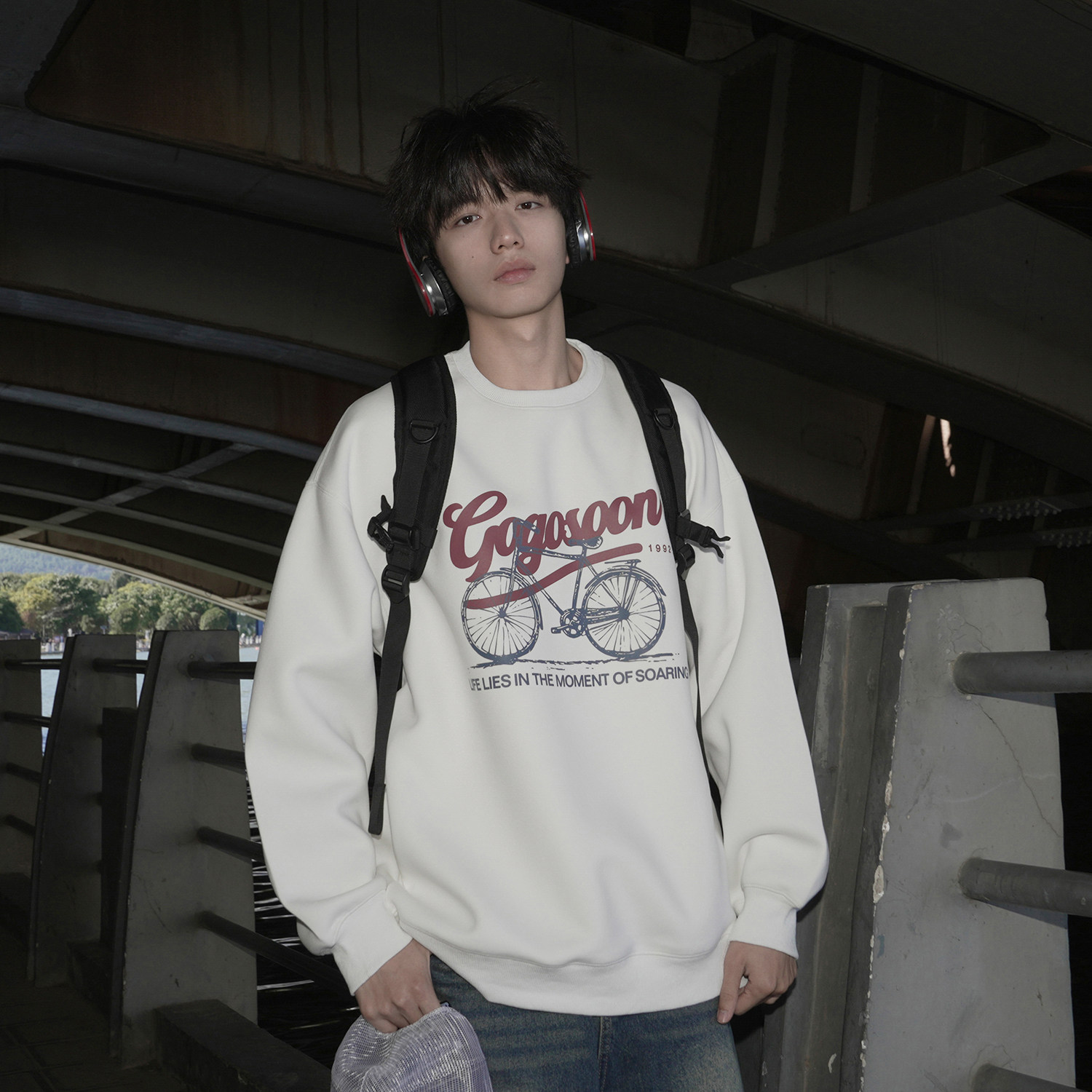 GOGOSOON卫衣男新款2026春秋圆领复古自行车印花设计感休闲套头潮
