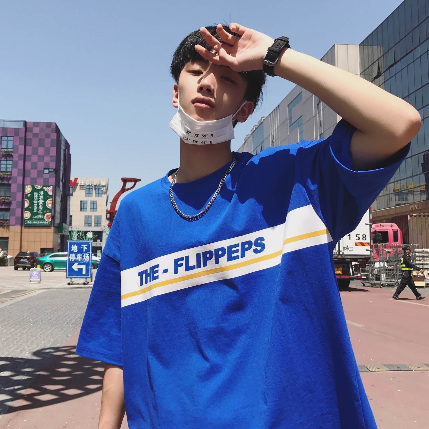 º«Ê½³±Á÷ÄÐÊ¿´¿É«Ïļ¾TÐô¸Û·çÌõÎÆÀ¶É«¶ÌÐ享°æÇéÂÂ×°°ëÐäÉÏÒ·þ