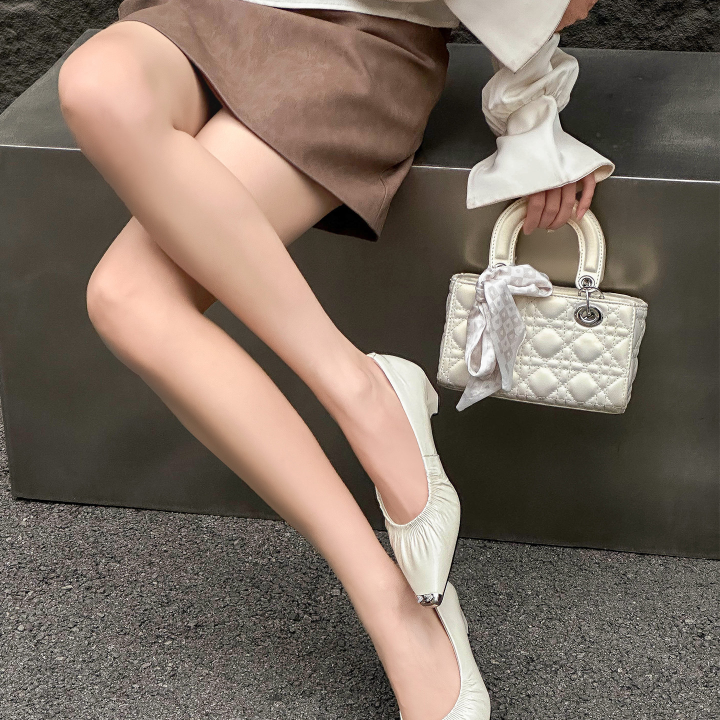 女韩版浅口单鞋尖头牛漆皮一脚蹬