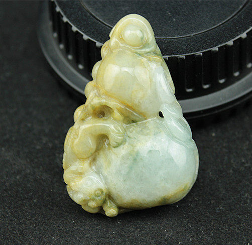 特价 天然a货缅甸翡翠玉器  糯种黄皮草龙葫芦项坠挂坠吊坠 包邮