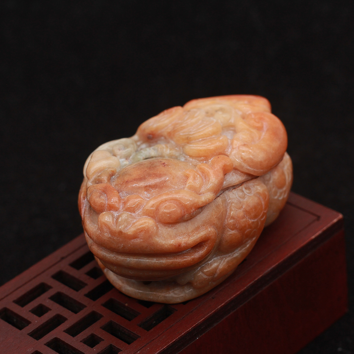 工厂直销 缅甸a货翡翠玉器 糯种红翡三脚蟾金蟾小摆件桌摆 包邮
