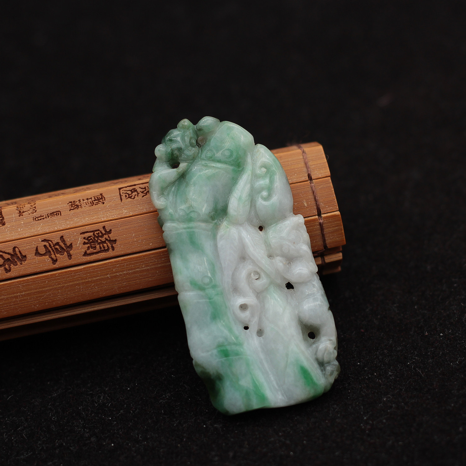 缅甸天然A货翡翠玉器 糯种飘绿玉竹子节节高升男女款玉佩吊坠包邮