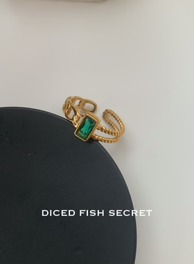 鱼丁秘密 法式轻奢复古休闲时尚金色祖母绿切面戒指女士小众戒指