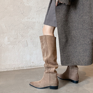 显瘦牛皮褶皱平底高筒堆堆靴尖头宽筒长靴女 Versatile bi入款