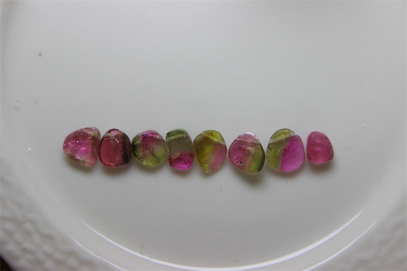 A62碧玺 西瓜 双色 裸石 光 扁片 DIY 原料 天然 特价 8颗 有孔