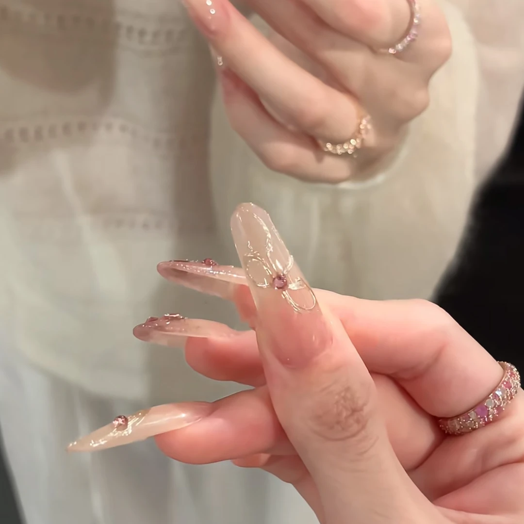 2025新款美甲贴片高级感小众甜美风显白穿戴甲成品手工定制可拆卸