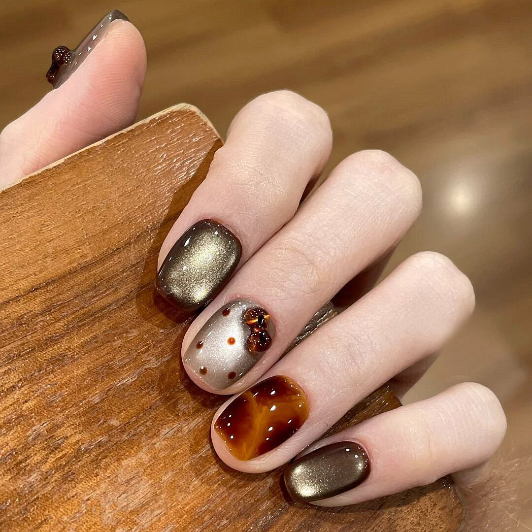 秋冬琥珀琉光kitty蝴蝶结棕色系玻璃珠猫眼可拆卸穿戴氛围感显白