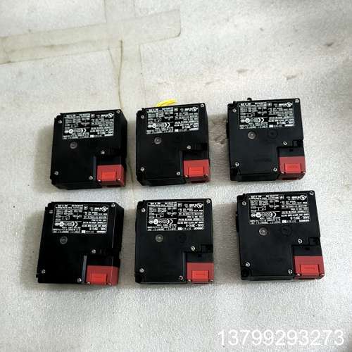 日本原装欧姆龙安全门锁，型号D4NL-2BFG-B，拆机件，