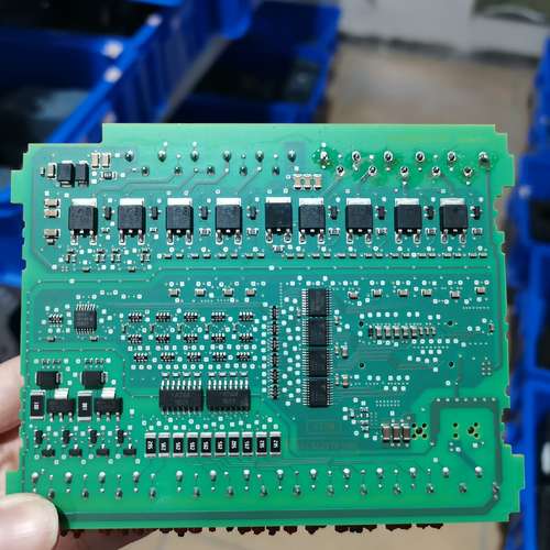 西门子6ES7288-1SR40-0AA1板子，需要的来，议