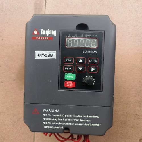 誉强变频器YQ3000V7-402P2G 2.2KW