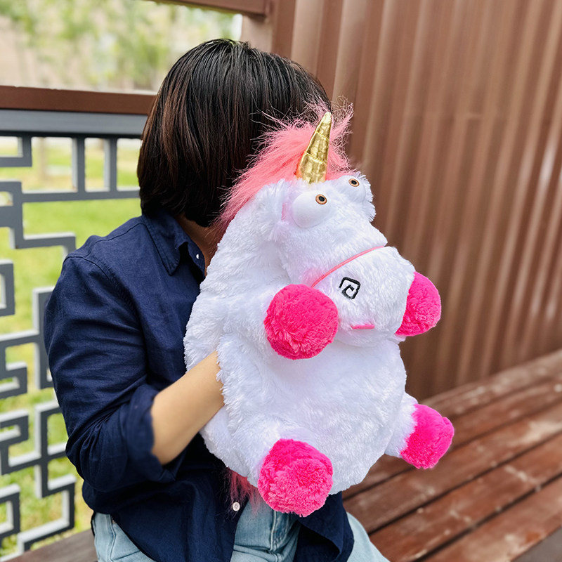 环球影城独角兽揣手保暖抱枕