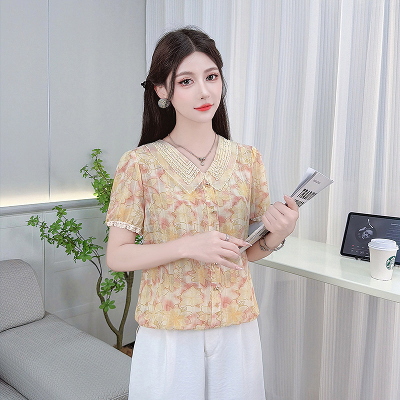 包邮包邮娃娃领雪纺衬衫女装2026夏新款钉珠时尚碎花漂亮小衫短袖