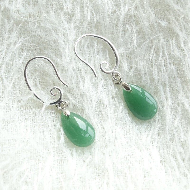 新款高贵典雅玉耳环招财纯银不过敏青玉耳坠新疆和田白玉百搭耳饰