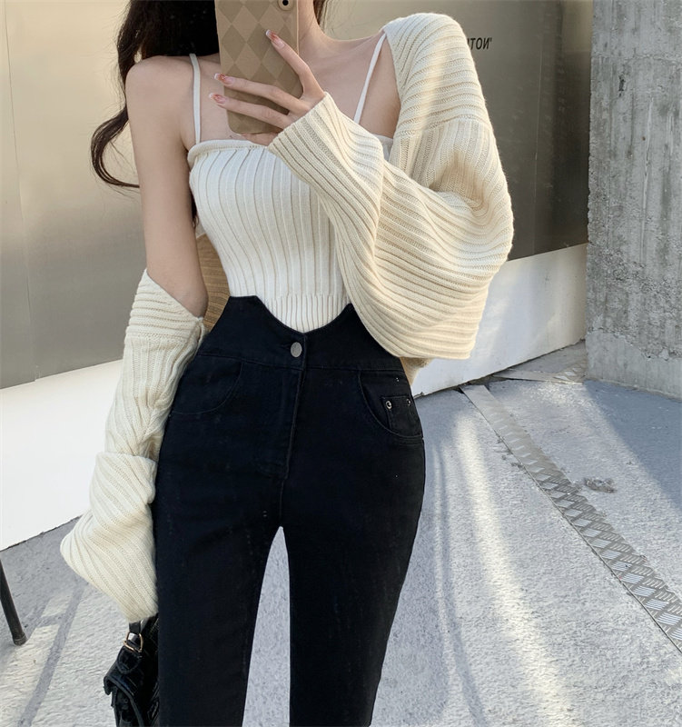 BLACK FLARED JEANS WOMENS 2024 AUTUMN NEW HONG KONG STYLE SMALL MAN INTERNET CELEBRITY HIGH-WAISTED SLIM NICHE HORSESHOE PANTS