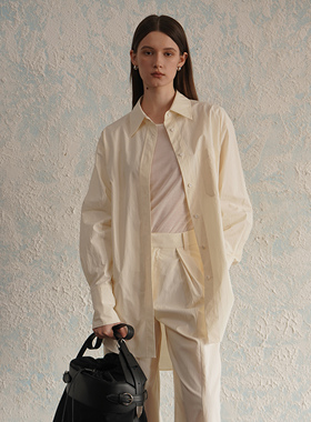 2LINKS｜纯棉 自然色 线条感上衣 分割结构设计 纸感廓形衬衫