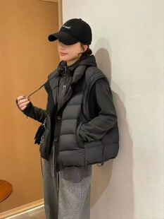 羽绒服马甲背心女款外穿秋冬2026新款今年流行爆款保暖小个子马夹