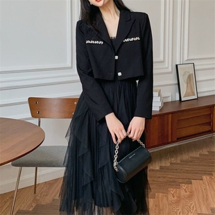 时尚套装女2026年新款气质时髦洋气早秋名媛西装网纱连衣裙两件套