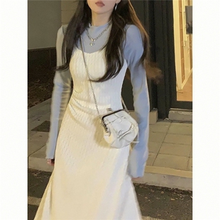 温柔风收腰吊带连衣裙套装女春秋长袖半高领打底衫上衣气质长裙子