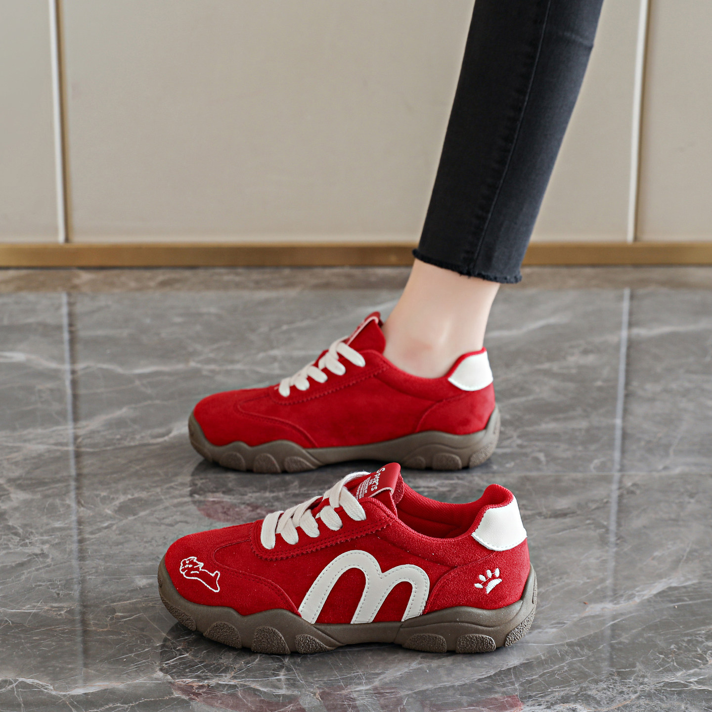 红色鞋子本命年小红鞋阿甘鞋女款德训鞋春季老北京布鞋妈妈运动鞋,女鞋,德训鞋,淘宝优惠券,粉丝福利购,淘宝优惠卷