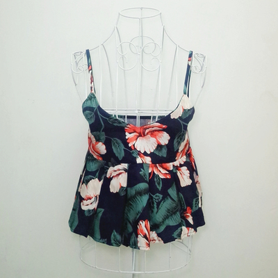 短款温小姐印花背心吊带度假风