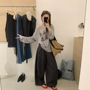 Me town's韩版宽松显瘦一字领印花长袖薄T恤女休闲防晒上衣Q8810