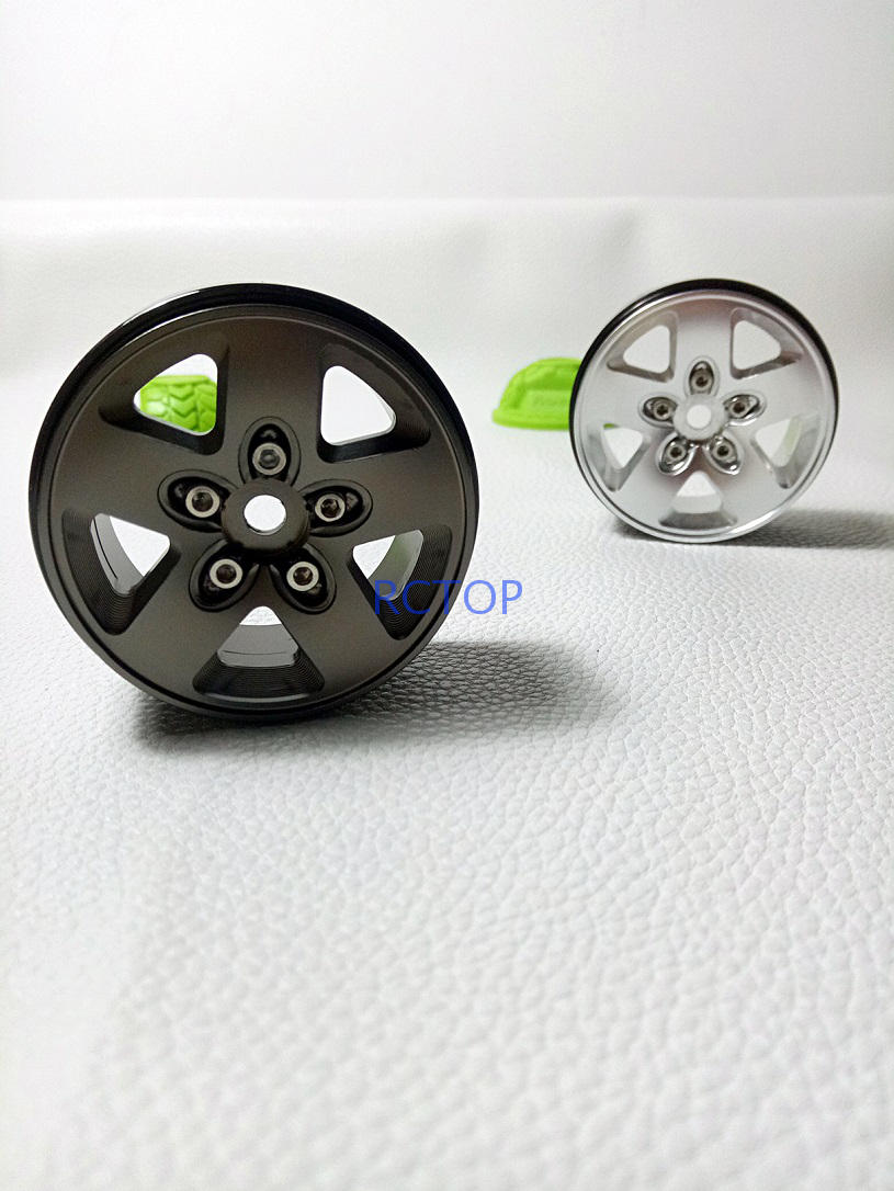 1：10仿真车通用，12mm接合，欢迎选购，CNC加工质量保证。

尺寸：直径55mm 宽度28mm 内径40mm 接合器12mm