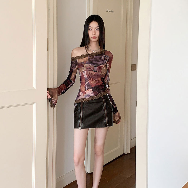 蕾丝拼接斜肩薄款网纱长袖T恤女装春秋季一字肩设计感上衣