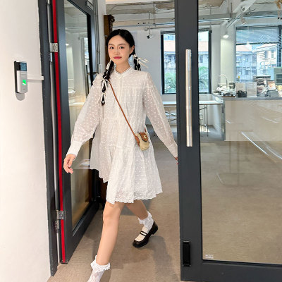 法式白色连衣裙女早春2026新款小个子绣花A字度假吊带裙初恋裙