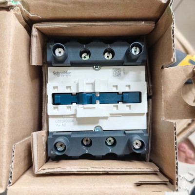 原装施耐德四级交流接触器 LC1D40008M5 AC220V 两开两闭