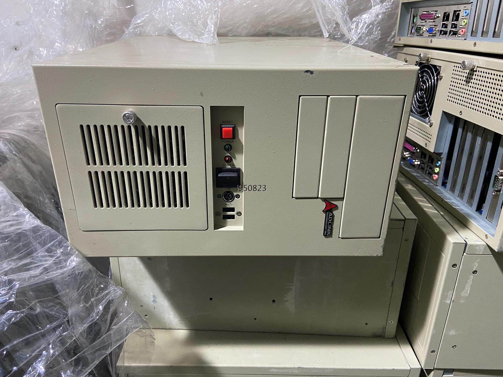 凌华壁挂式计算机 工控机 E5400CPU 2G内存 500【询价】