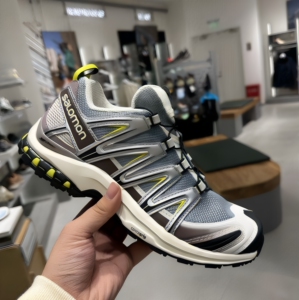 加拿大直邮XA-Pro3D缓震沙场灰