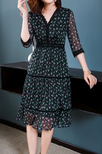 WITNTHEWIN 2025AW刺绣水熔花边拼接连衣裙一件清仓价