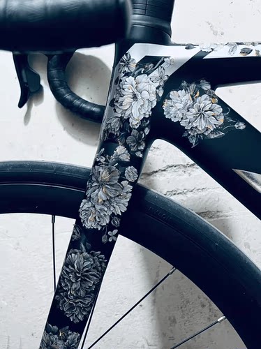 遮挡划痕装饰印花防水公路贴纸