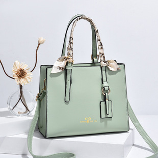 2026新款简约高级感小方包女士韩版丝巾皮包通勤大容量单肩ins风